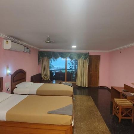 Sea Breeze Beach Resort Mamallapuram Exterior foto