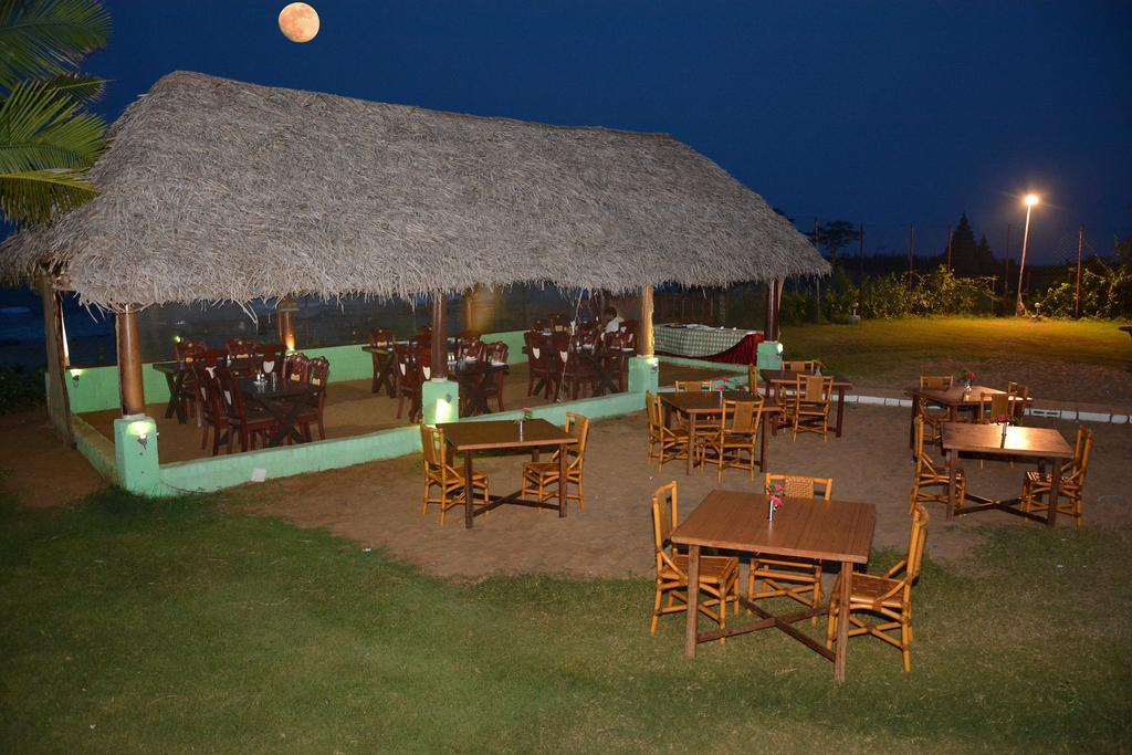 Sea Breeze Beach Resort Mamallapuram Exterior foto