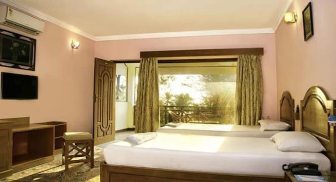 Sea Breeze Beach Resort Mamallapuram Exterior foto